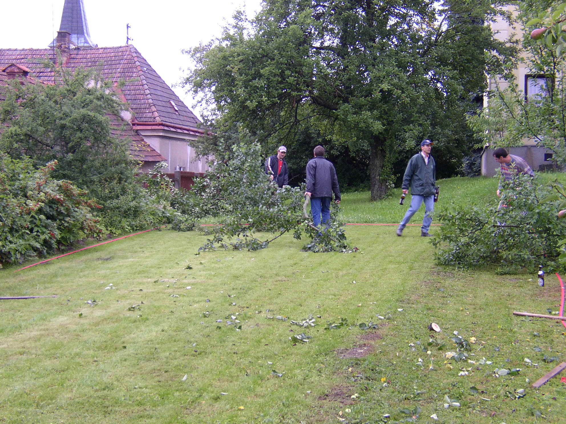 Jahrings_Schulgarten_080705_16.jpg