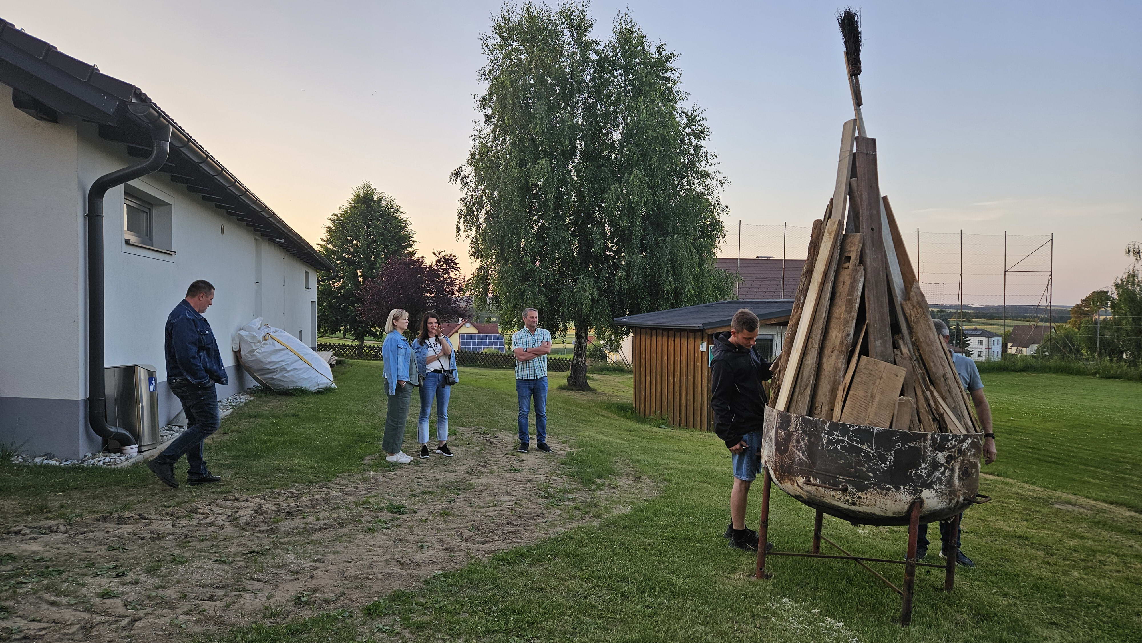 sonnwendfeuer_2025_03.jpg